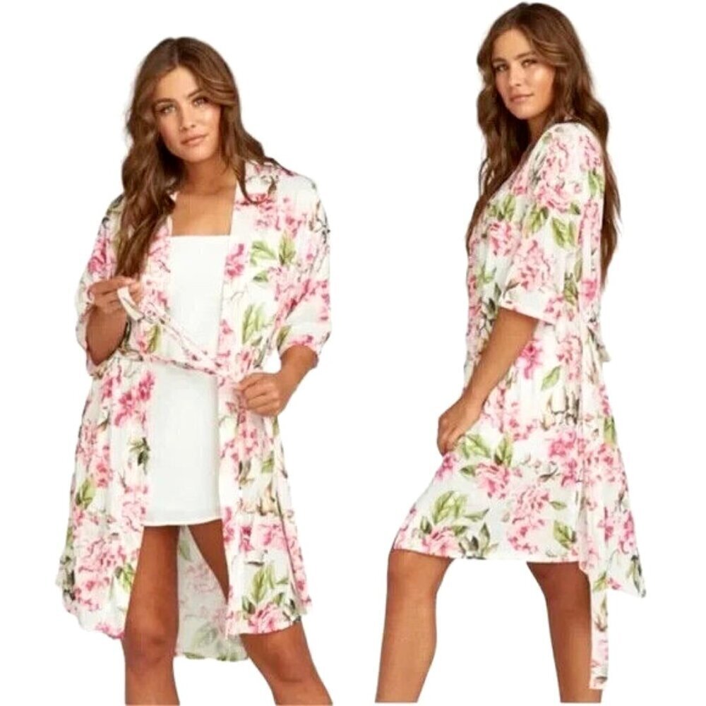Show Me Your MuMu Robe Brie Garden Of Rose Blooms Feminine Cottagecore Romantic